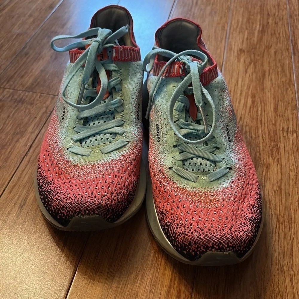 Brooks orange and Blue Running Shoes - levitate 2 - women’s 8.5